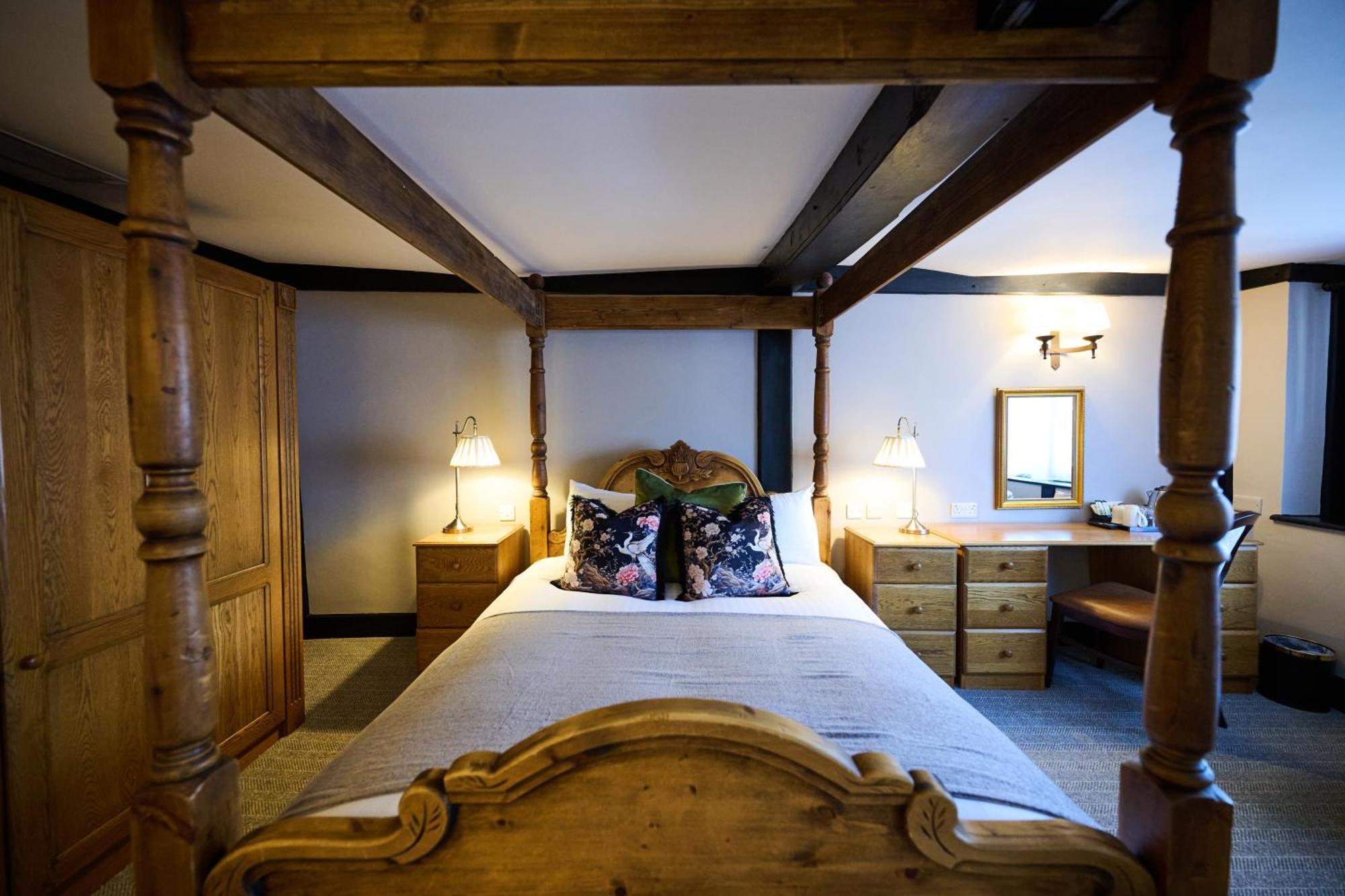 White Hart, Exeter By Marston'S Inns Екстериор снимка